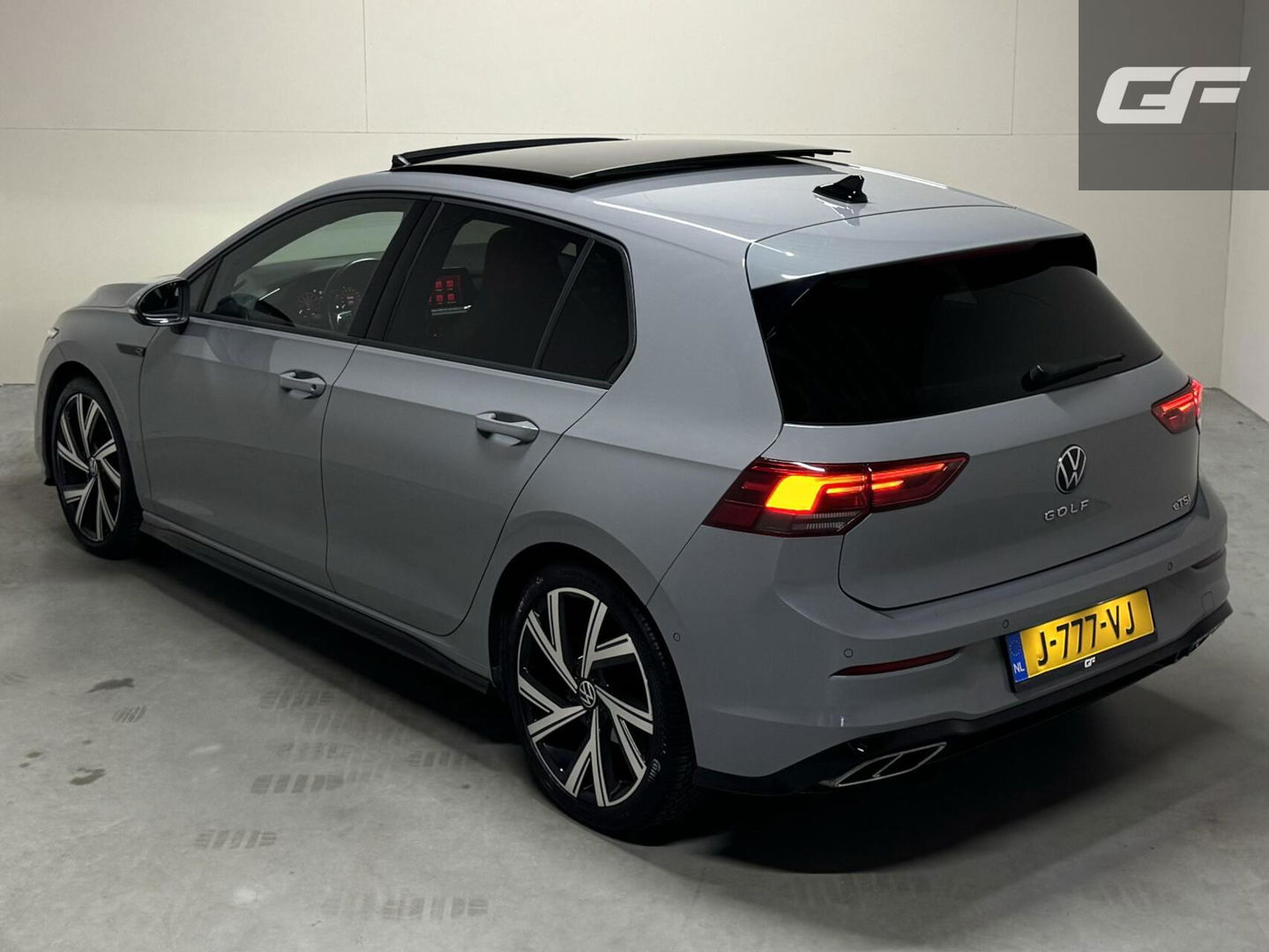 Volkswagen Golf 1.5 eTSI R-Line Pano Harman/Kardon Sfeer NAP