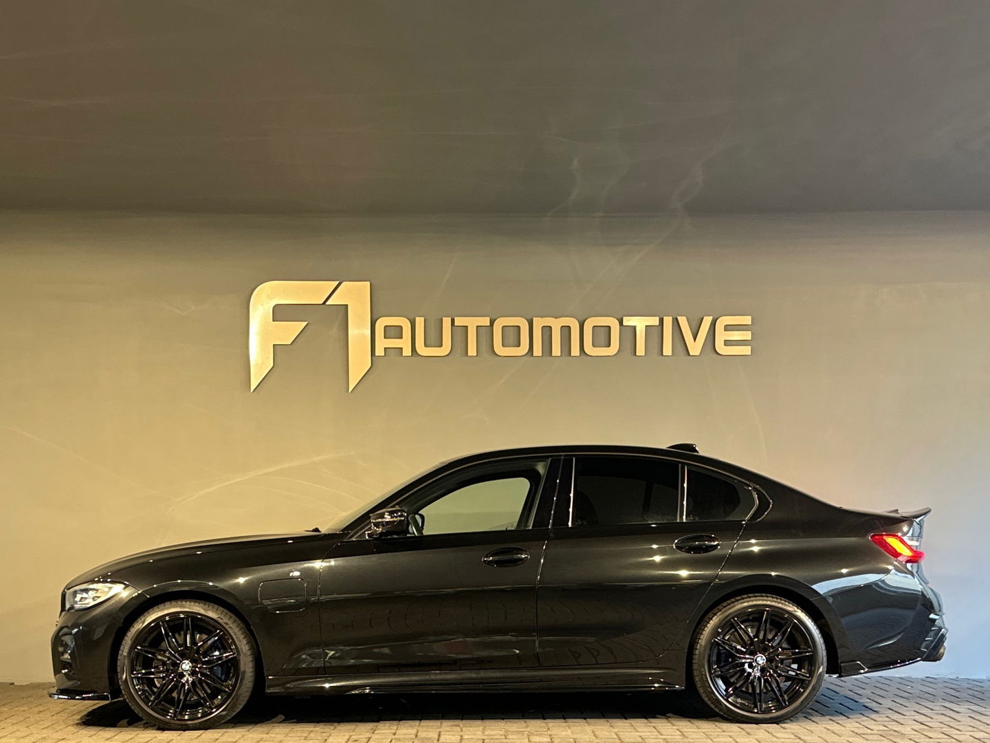BMW 3-serie 330e High Executive M Sport Maxton|Sfeer|Night