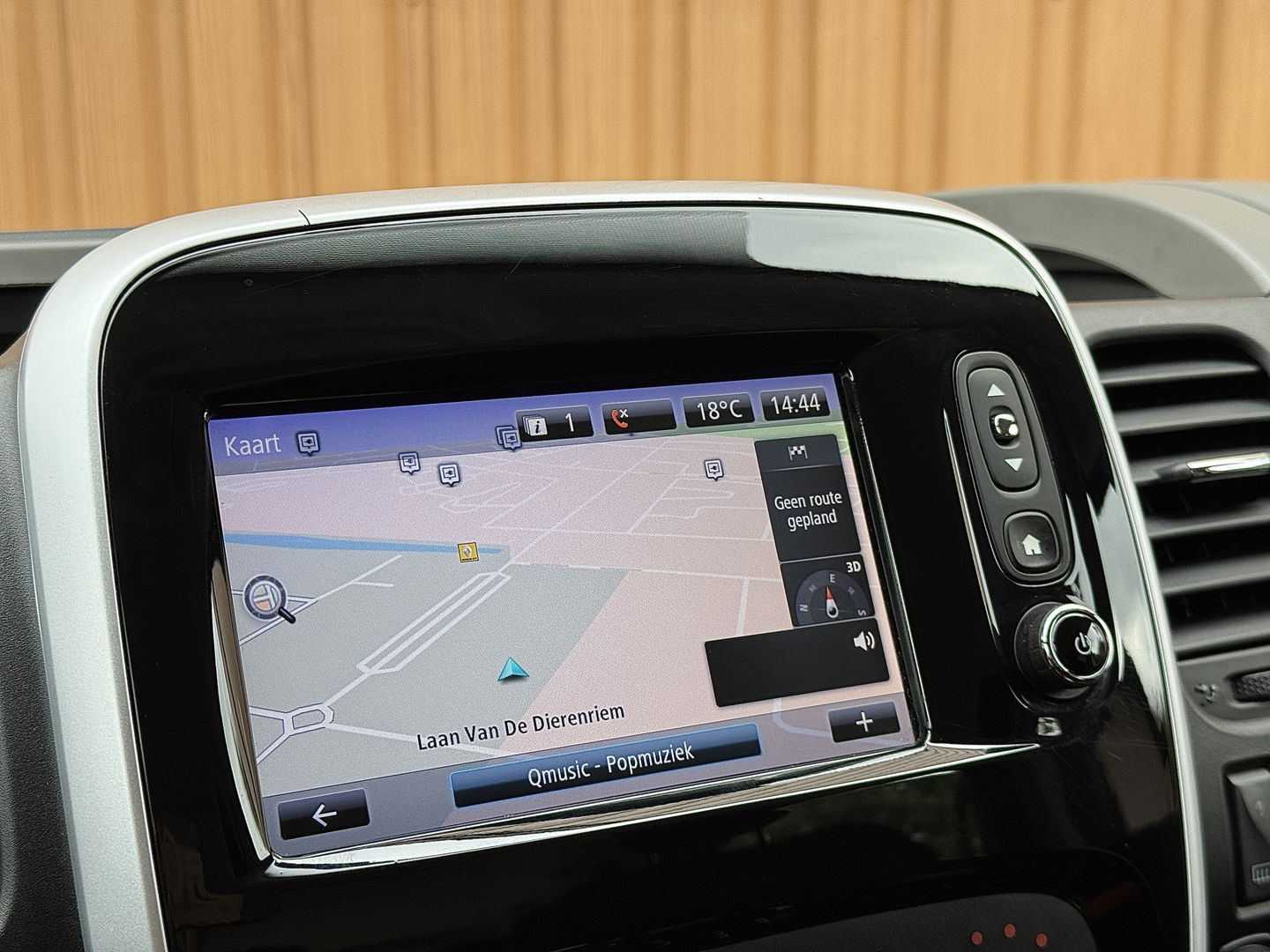 Renault Trafic 1.6 dCi T29 L2H1 DC Comfort | Marge |  Airconditioning | Radio | Navigatie | Cruise Control | Bluetooth | Stop & Go | Multifunctioneel Stuurwiel |