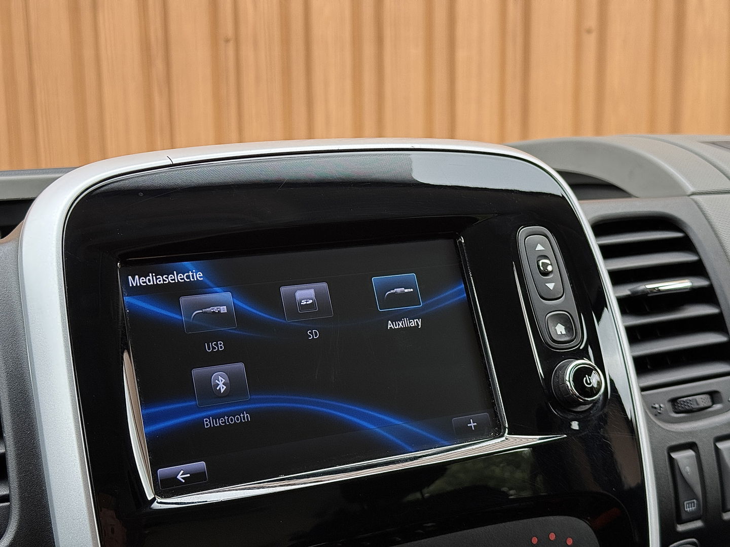 Renault Trafic 1.6 dCi T29 L2H1 DC Comfort | Marge |  Airconditioning | Radio | Navigatie | Cruise Control | Bluetooth | Stop & Go | Multifunctioneel Stuurwiel |