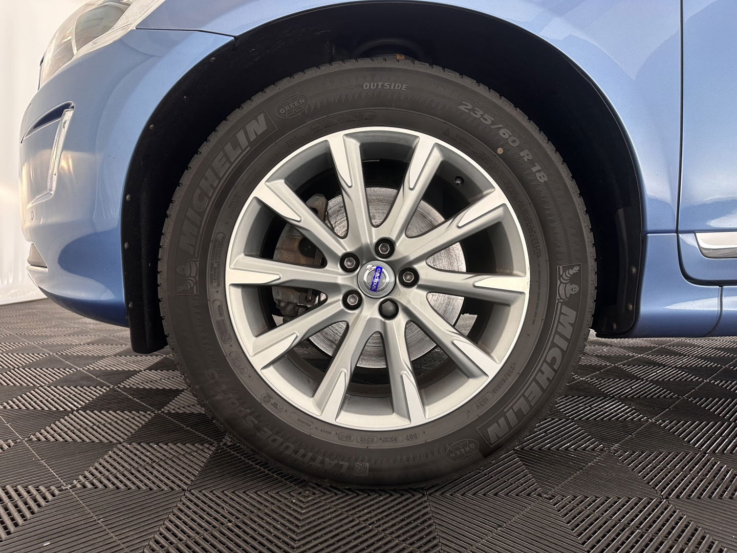 Volvo XC60 2.0 D4 FWD Ocean Race Aut. *PANO | LUXURY-LEATHER | ADAPTIVE-CRUISE | XENON | BLIND-SPOT | HARMAN/KARDON | MEMORY-PACK | HEATED-COMFORTSEATS | CAMERA | NAVI-FULLMAP | PRIVACY-GLASS | KEYLESS | TOWBAR | 18''ALU*