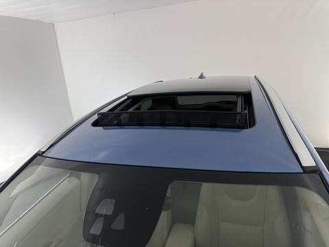 Volvo XC60 2.0 D4 FWD Ocean Race Aut. *PANO | LUXURY-LEATHER | ADAPTIVE-CRUISE | XENON | BLIND-SPOT | HARMAN/KARDON | MEMORY-PACK | HEATED-COMFORTSEATS | CAMERA | NAVI-FULLMAP | PRIVACY-GLASS | KEYLESS | TOWBAR | 18''ALU*