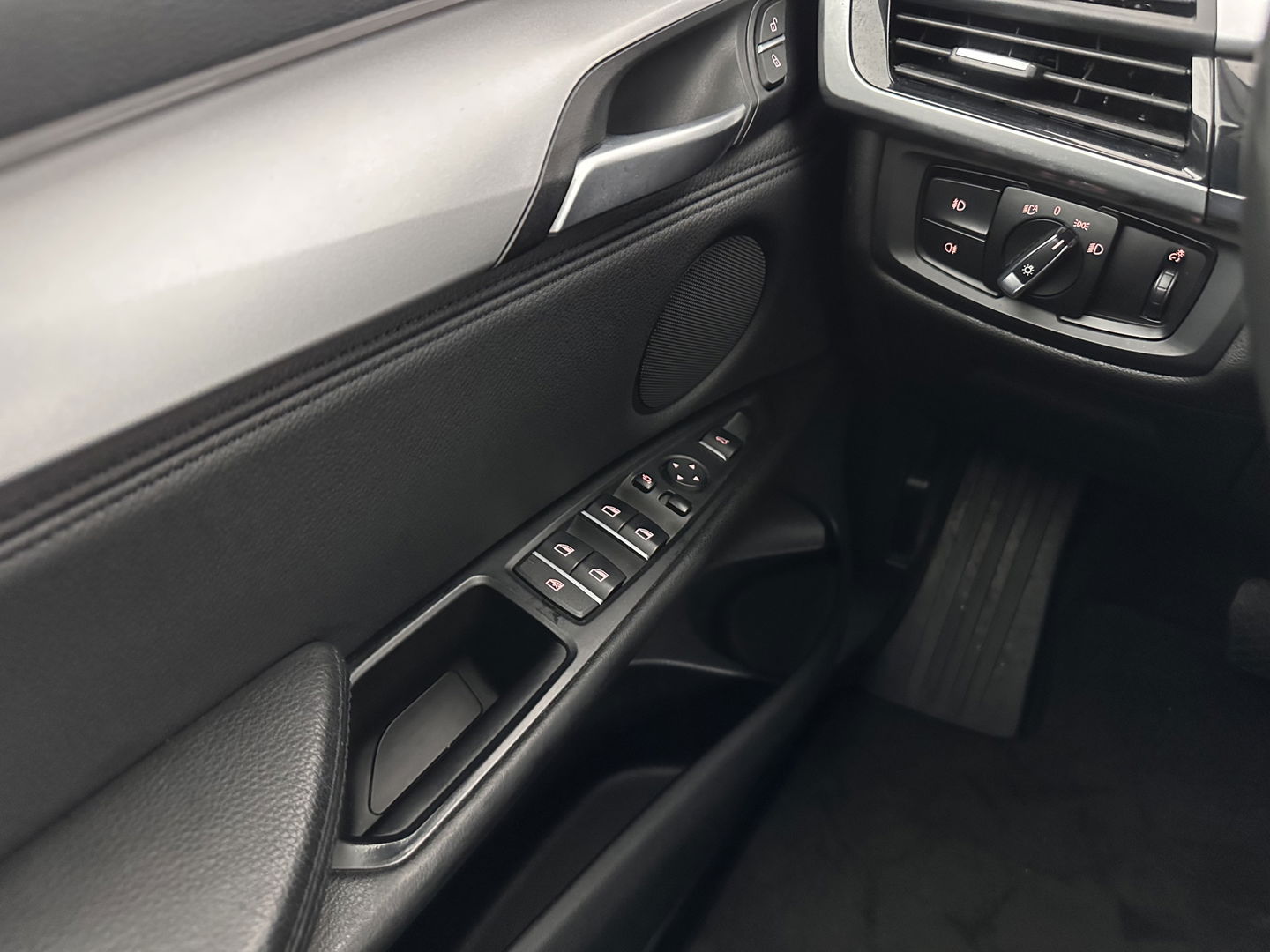 BMW X6 xDrive30d Aut. *LEATHER | XENON | MEMORY-PACK | BLIND-SPOT | CAMERA | HIFI-SOUND | NAVI-FULLMAP | HEATED-COMFORTSEATS | ECC | PDC | CRUISE | 19''ALU*