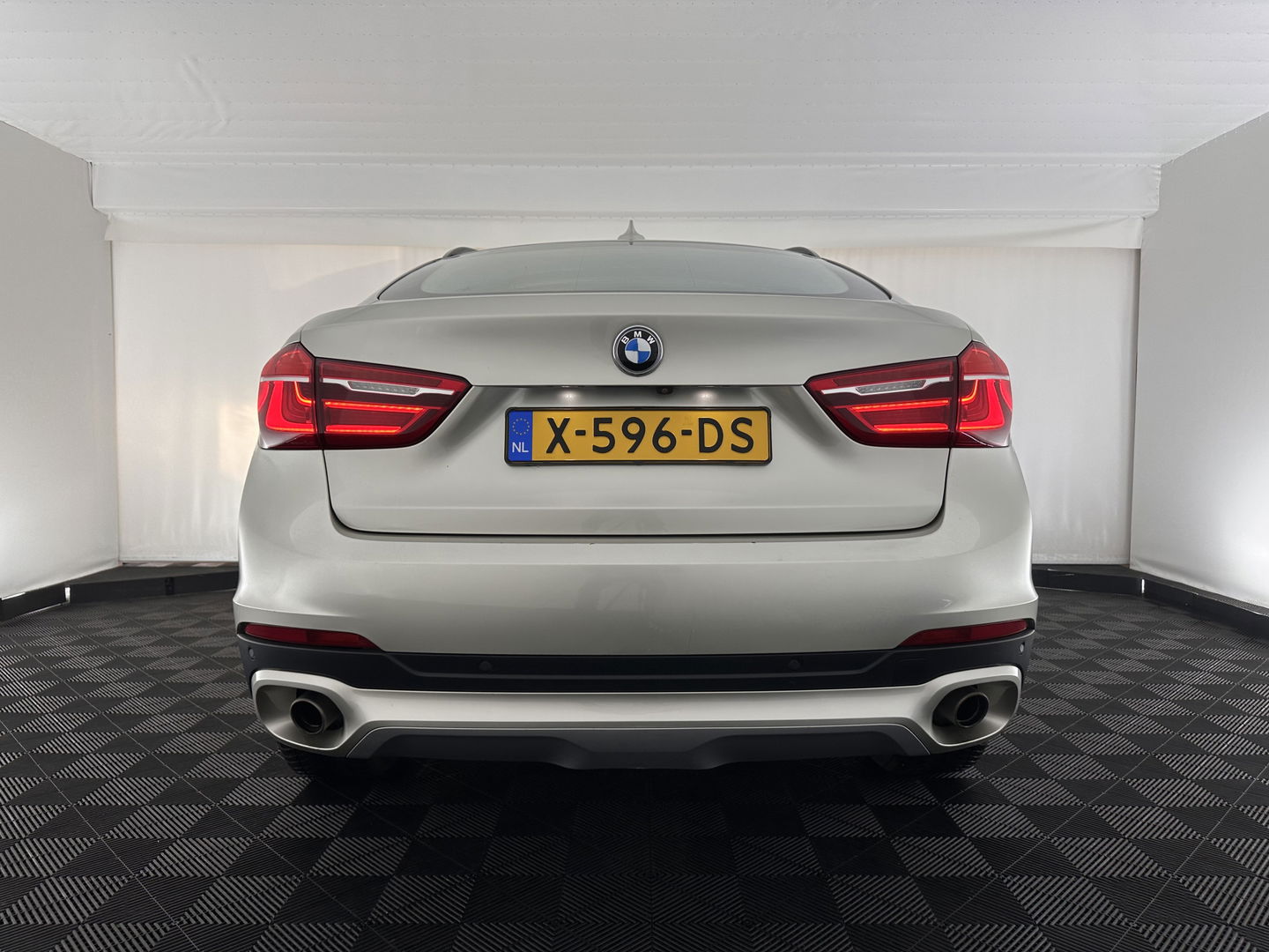 BMW X6 xDrive30d Aut. *LEATHER | XENON | MEMORY-PACK | BLIND-SPOT | CAMERA | HIFI-SOUND | NAVI-FULLMAP | HEATED-COMFORTSEATS | ECC | PDC | CRUISE | 19''ALU*