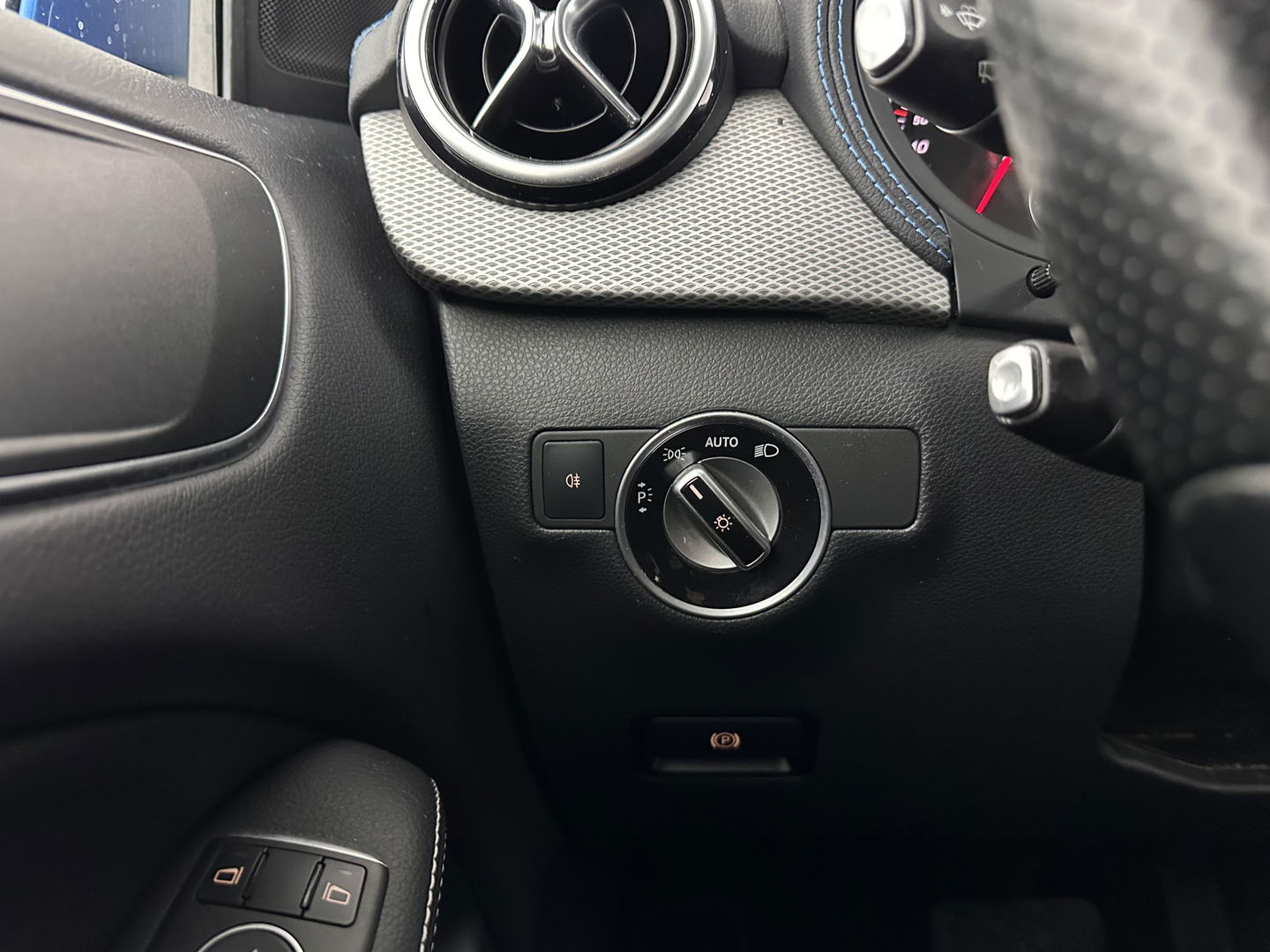 Mercedes-Benz B-Klasse Electric Drive 28 kWh [ 3-Fase ] *FULL-LEATHER | XENON | NAVI-FULLMAP | HEATED-COMFORTSEATS | ECC | PDC | CRUISE | 18''ALU*