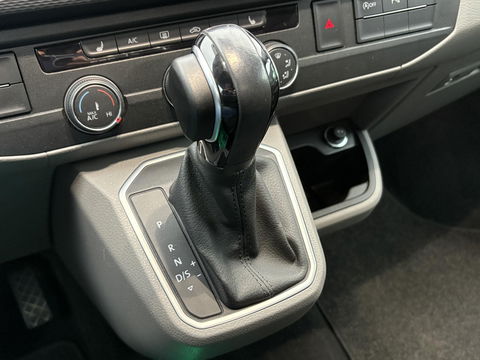 Volkswagen Transporter 2.0 TDI L2H1 BULLI DC | Digital Cockpit | LED | STOELVERWARMING | ADAPTIVE CRUISE