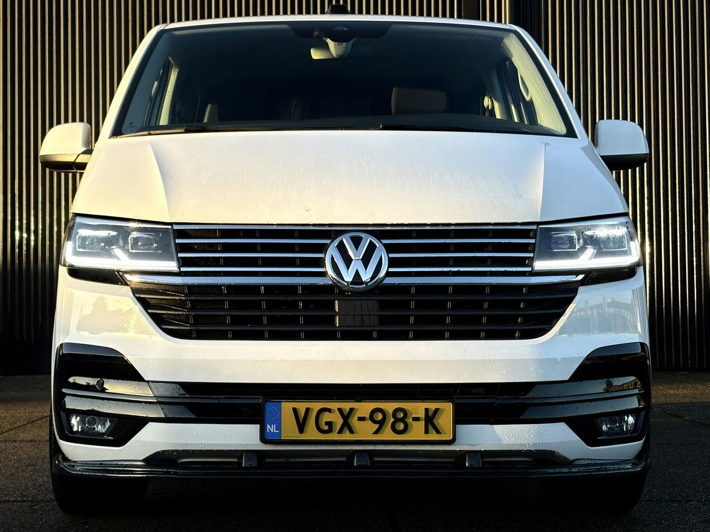 Volkswagen Transporter 2.0 TDI L2H1 BULLI DC | Digital Cockpit | LED | STOELVERWARMING | ADAPTIVE CRUISE