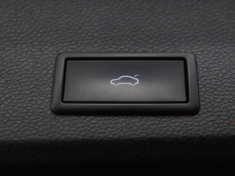 SEAT Ateca 1.5 TSI FR Intens | Trekhaak | 360 Camera | Beats Pack | 19'' | Carplay | Full LED | Keyless | Navigatie | Virtual Cockpit | Parkeerhulp | Bluetooth | Sfeerverlichting