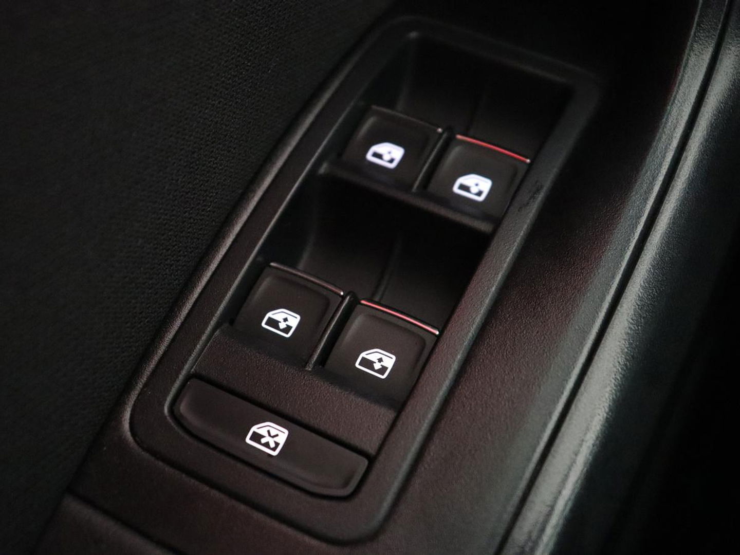 SEAT Ateca 1.5 TSI FR Intens | Trekhaak | 360 Camera | Beats Pack | 19'' | Carplay | Full LED | Keyless | Navigatie | Virtual Cockpit | Parkeerhulp | Bluetooth | Sfeerverlichting