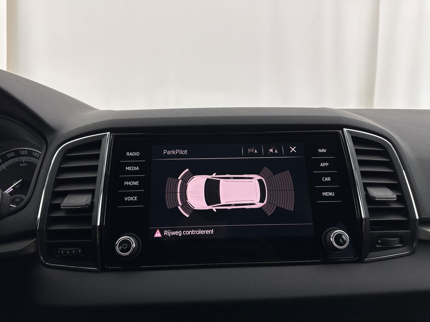 Škoda Karoq 1.6 TDI Clever Edition *NAVI-FULLMAP | COMFORT-SEATS | DAB+ | ECC | PDC | CRUISE | 17''ALU*