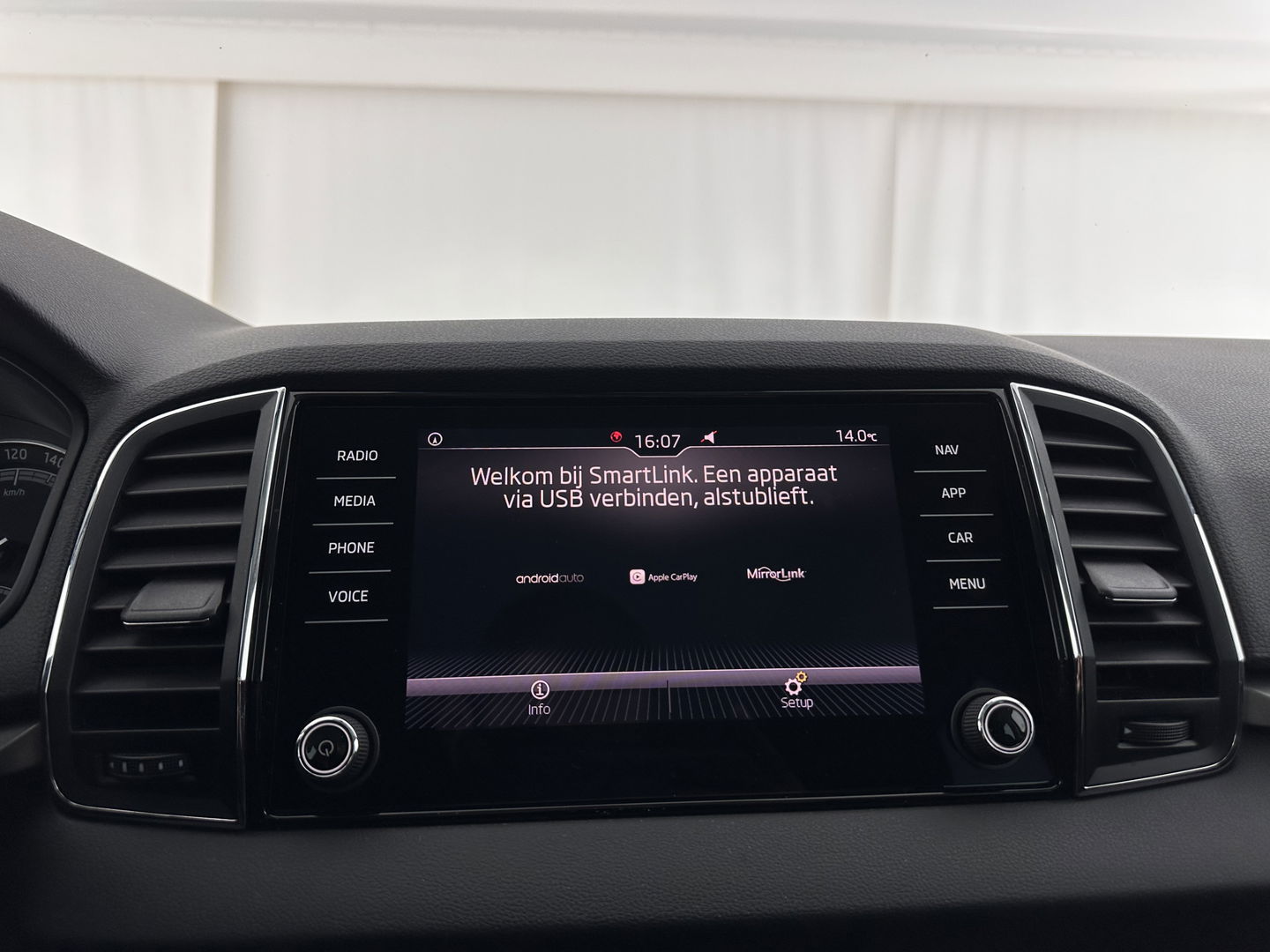 Škoda Karoq 1.6 TDI Clever Edition *NAVI-FULLMAP | COMFORT-SEATS | DAB+ | ECC | PDC | CRUISE | 17''ALU*