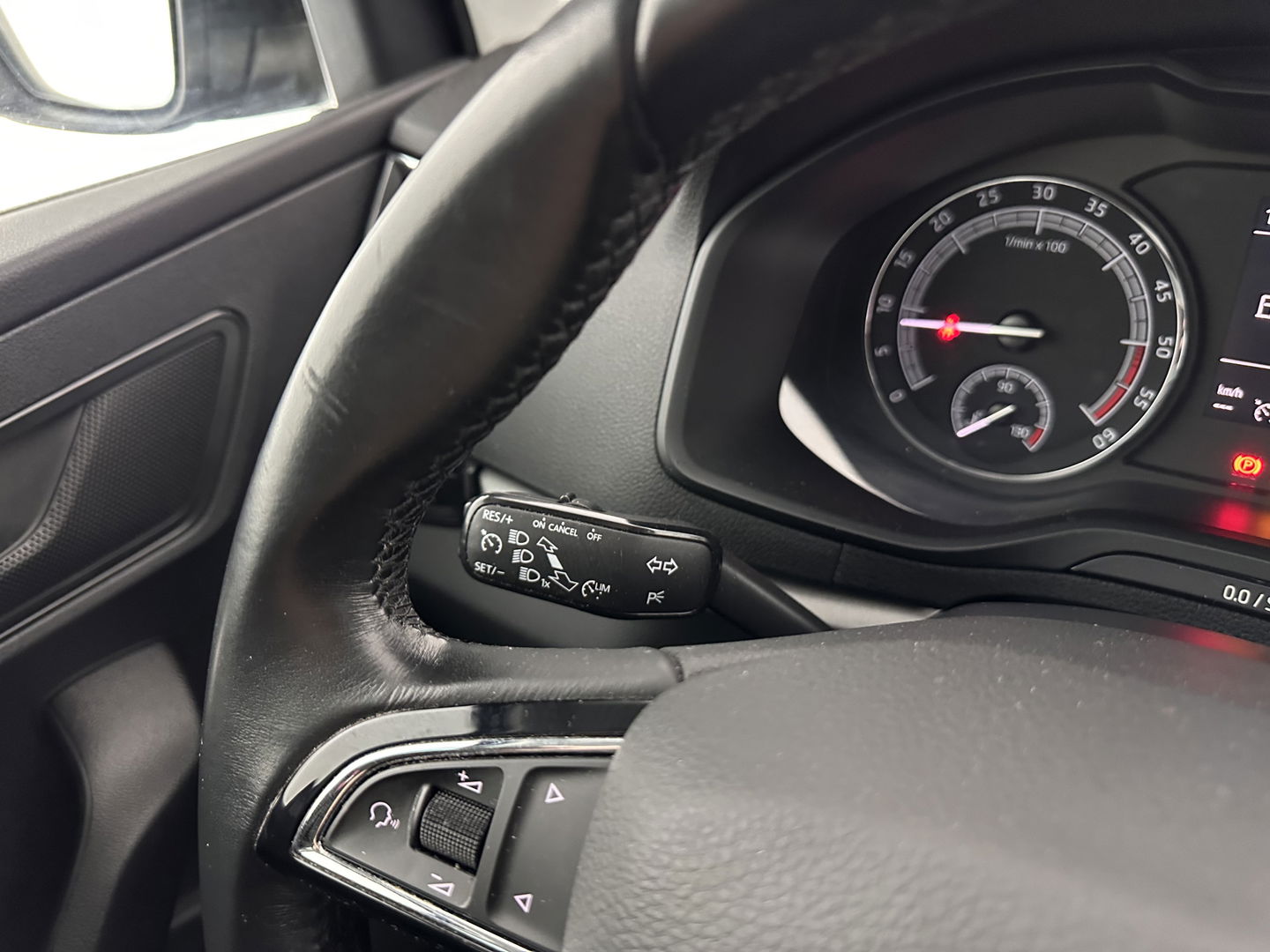 Škoda Karoq 1.6 TDI Clever Edition *NAVI-FULLMAP | COMFORT-SEATS | DAB+ | ECC | PDC | CRUISE | 17''ALU*