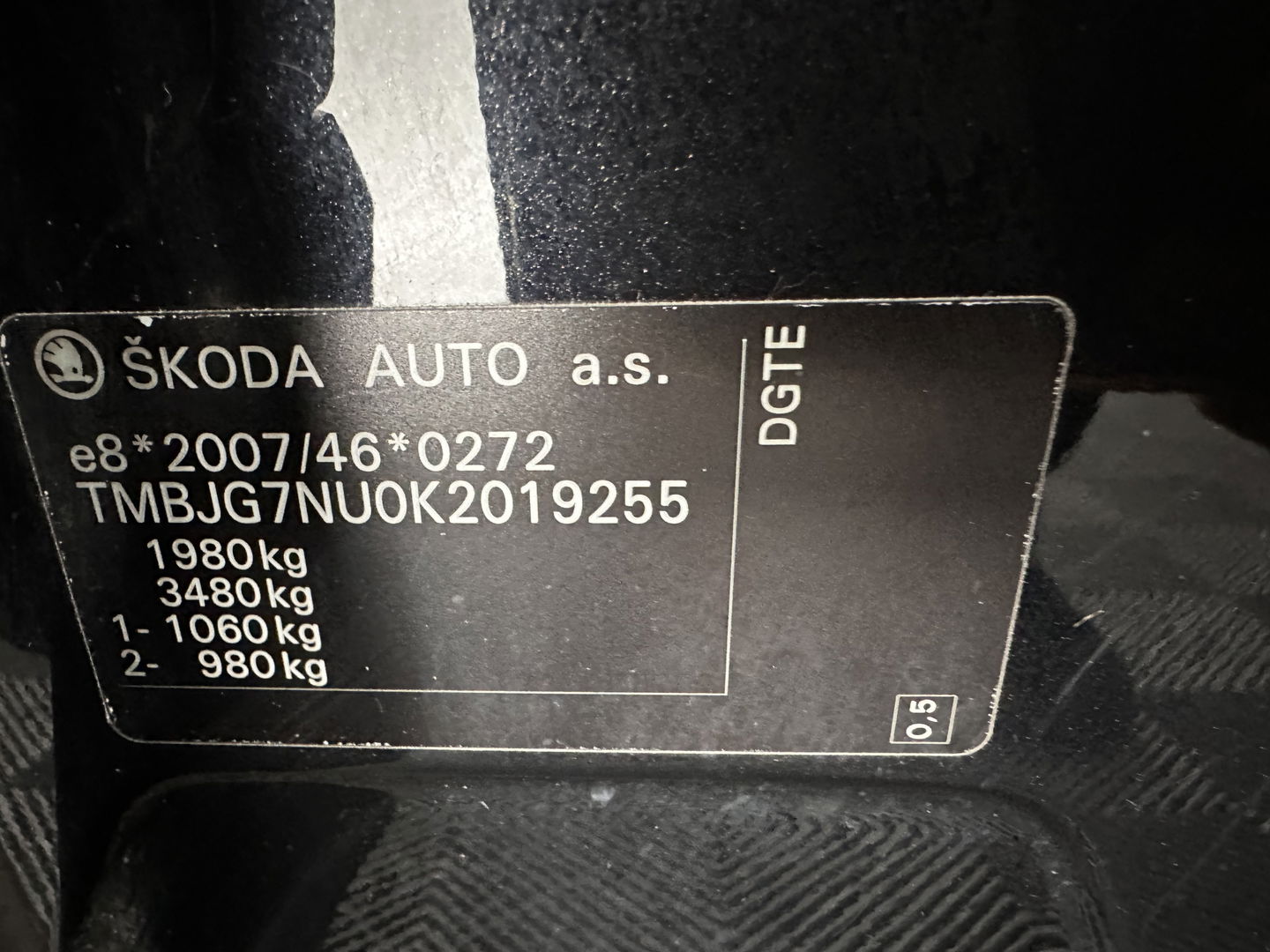 Škoda Karoq 1.6 TDI Clever Edition *NAVI-FULLMAP | COMFORT-SEATS | DAB+ | ECC | PDC | CRUISE | 17''ALU*