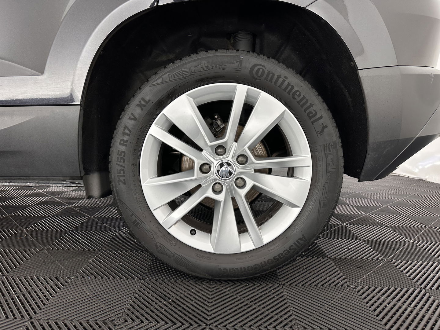 Škoda Karoq 1.6 TDI Clever Edition *NAVI-FULLMAP | COMFORT-SEATS | DAB+ | ECC | PDC | CRUISE | 17''ALU*