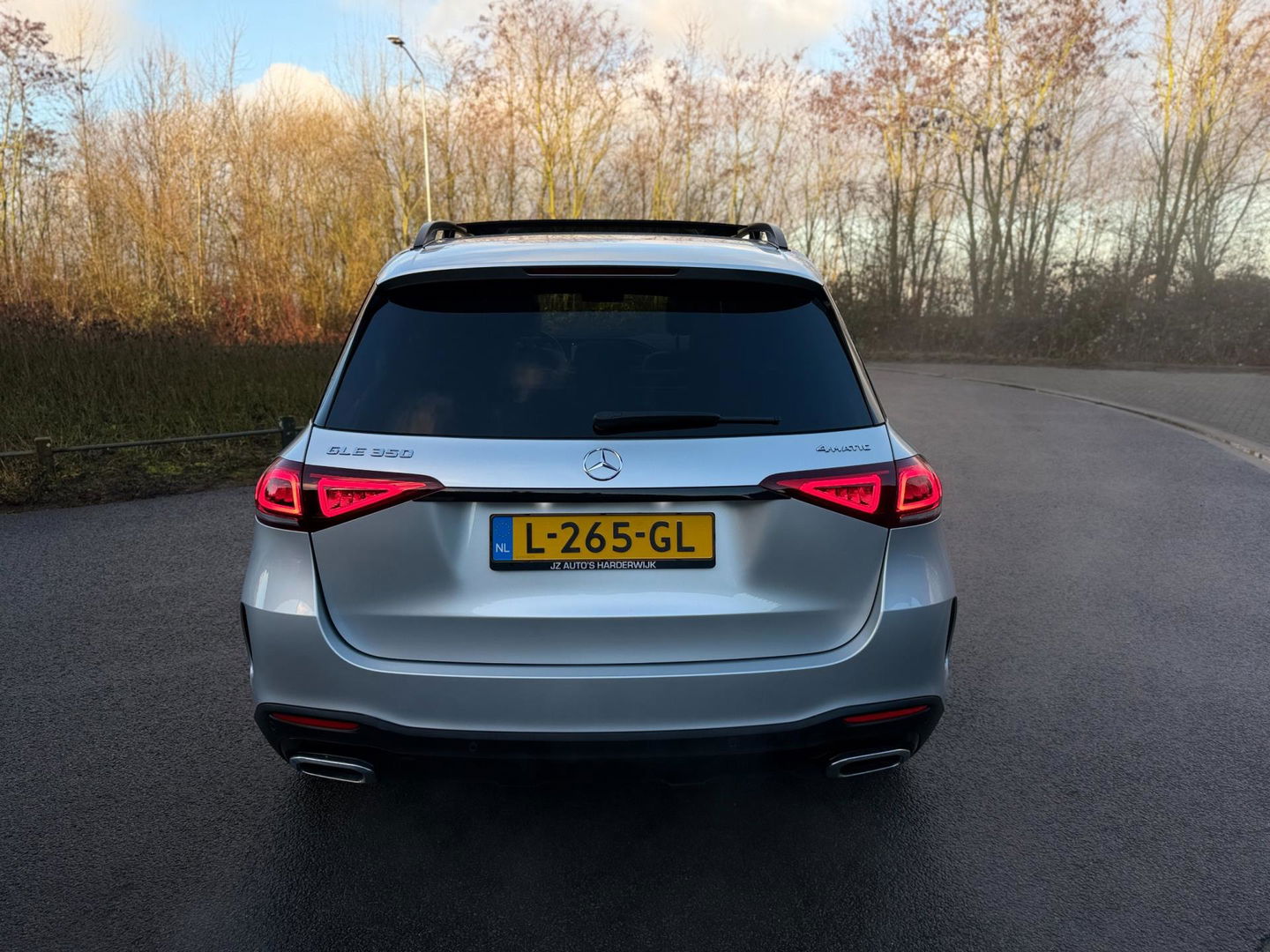 Mercedes-Benz GLE 350 e 4MATIC Premium Plus AMG NIGHT PANORAMA BURMESTER 360 DISTRONIC TREKHAAK
