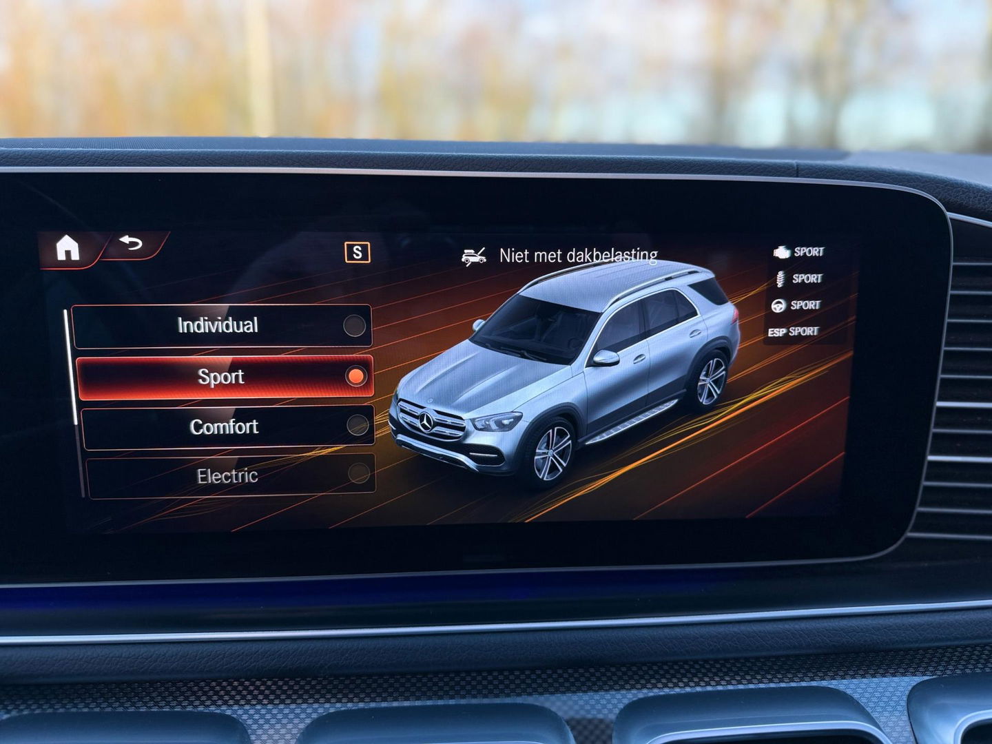 Mercedes-Benz GLE 350 e 4MATIC Premium Plus AMG NIGHT PANORAMA BURMESTER 360 DISTRONIC TREKHAAK