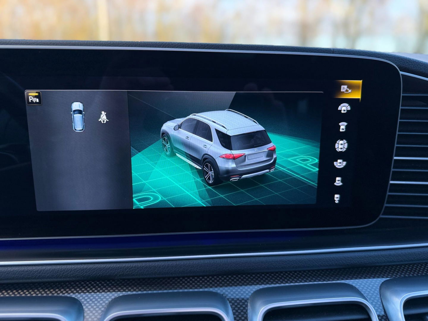 Mercedes-Benz GLE 350 e 4MATIC Premium Plus AMG NIGHT PANORAMA BURMESTER 360 DISTRONIC TREKHAAK