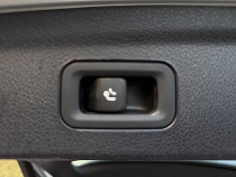 Mercedes-Benz GLE 350 e 4MATIC Premium Plus AMG NIGHT PANORAMA BURMESTER 360 DISTRONIC TREKHAAK