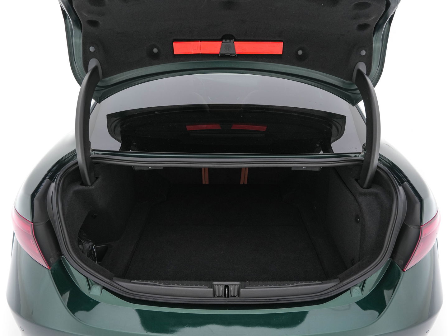 Alfa Romeo Giulia 2.0T Sprint (INCL-BTW) Aut. *PANO | LEATHER-FABRIC | XENON | ADAPTIVE-CRUISE | BLIND-SPOT | SPORTSEATS | CAMERA | NAVI-FULLMAP | DAB+ | SHIFT-PADDLES | PRIVACY-GLASS | LANE-ASSIST | BLINDSPOT | KEYLESS |