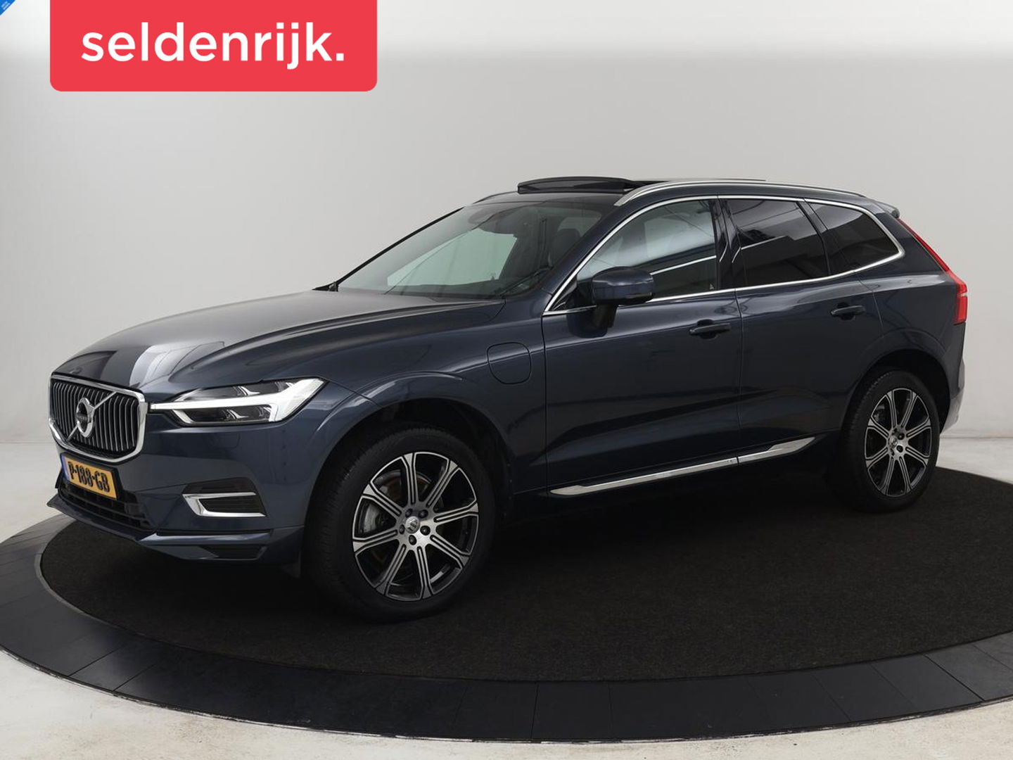 Volvo XC60 2.0 T8 TwinEngine AWD Inscription | Panoramadak | Stoelventilatie | 360 Camera | Leder | Harman/Kardon | Adaptive cruise | Navigatie