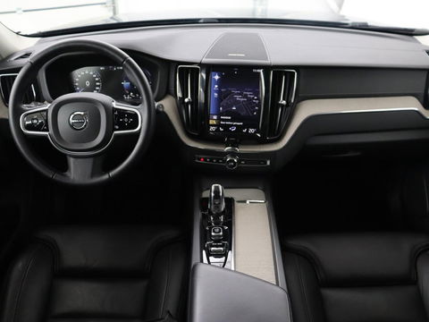 Volvo XC60 2.0 T8 TwinEngine AWD Inscription | Panoramadak | Stoelventilatie | 360 Camera | Leder | Harman/Kardon | Adaptive cruise | Navigatie