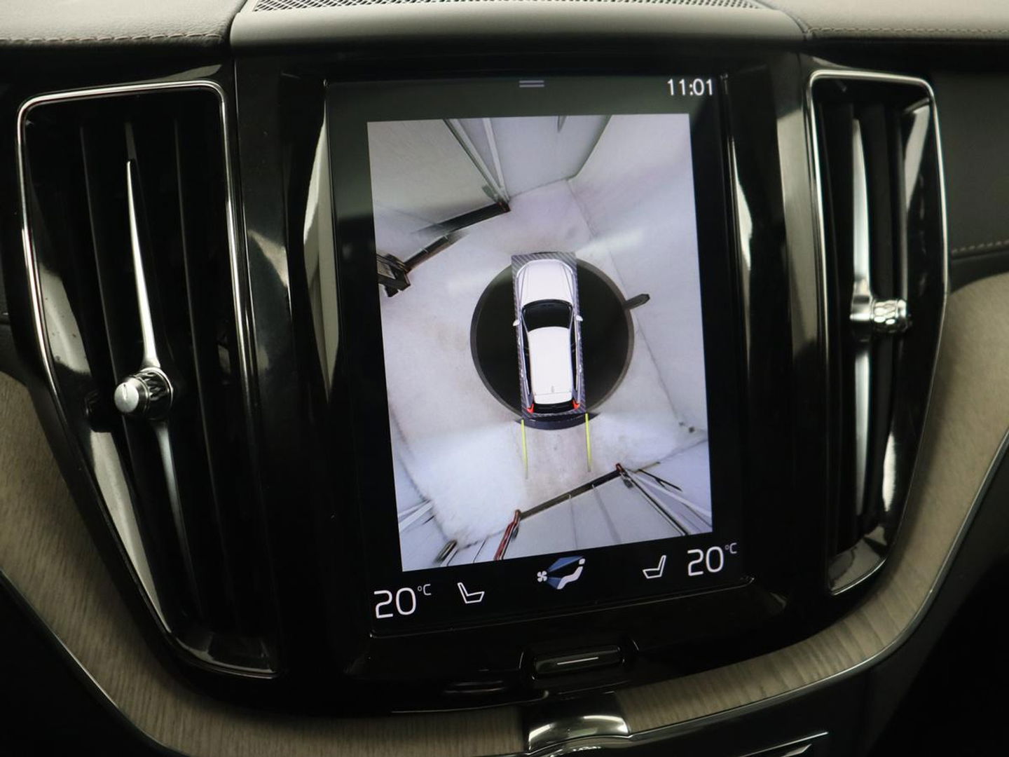 Volvo XC60 2.0 T8 TwinEngine AWD Inscription | Panoramadak | Stoelventilatie | 360 Camera | Leder | Harman/Kardon | Adaptive cruise | Navigatie