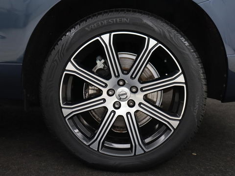 Volvo XC60 2.0 T8 TwinEngine AWD Inscription | Panoramadak | Stoelventilatie | 360 Camera | Leder | Harman/Kardon | Adaptive cruise | Navigatie