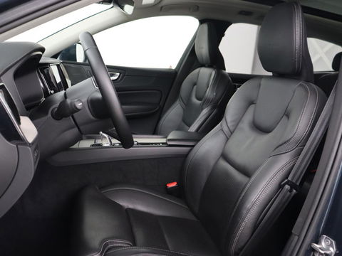 Volvo XC60 2.0 T8 TwinEngine AWD Inscription | Panoramadak | Stoelventilatie | 360 Camera | Leder | Harman/Kardon | Adaptive cruise | Navigatie