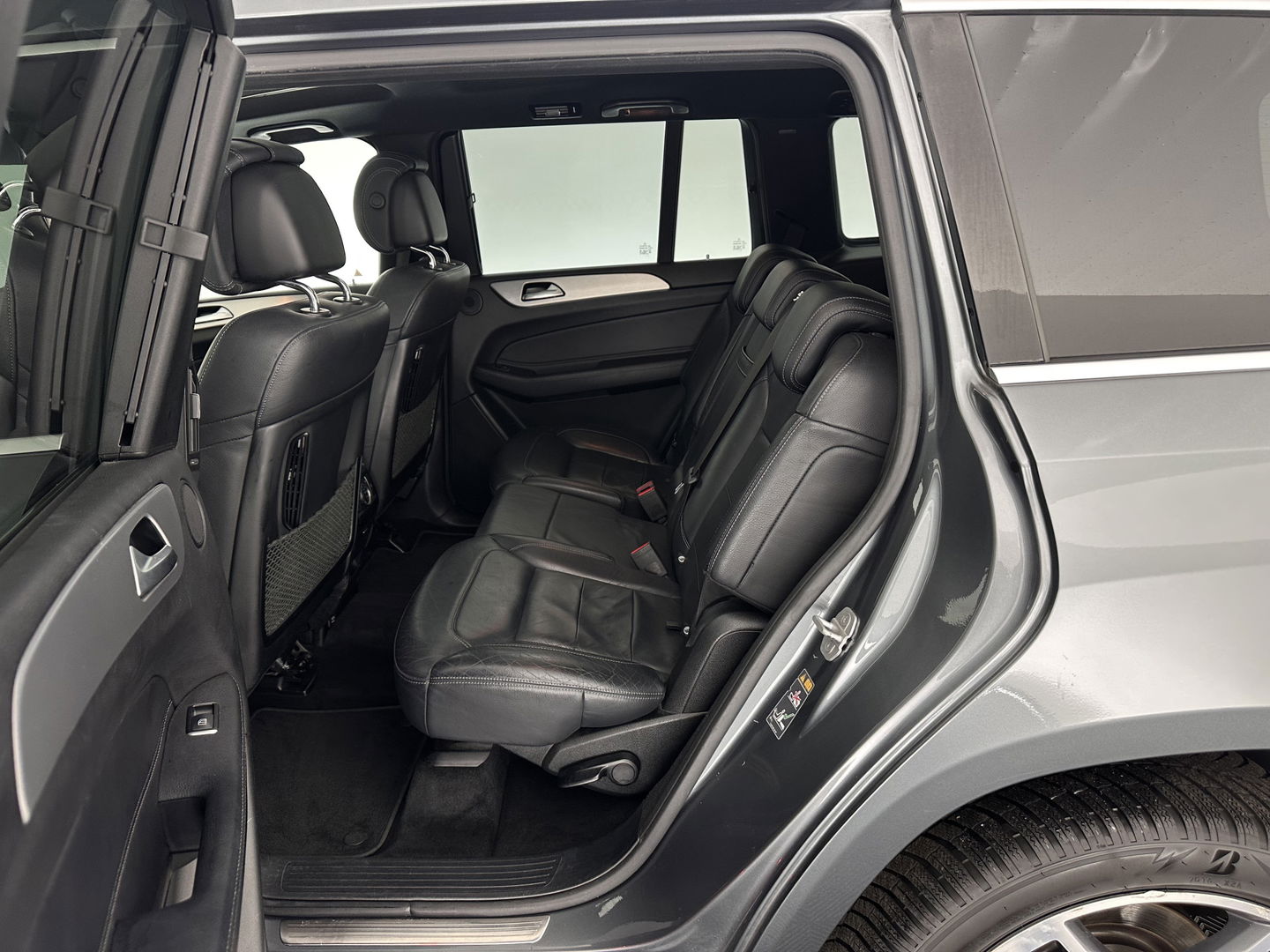 Mercedes-Benz GLS 350 d 4MATIC *PANO | LUXURY-LEATHER | FULL-LED | DISTRONIC | BLIND-SPOT | MEMORY-PACK | HARMAN/KARDON | TOP-VIEW | KEYLESS | SHIFT-PADDLES | PRIVACY-GLASS | TOWBAR | 19''ALU*