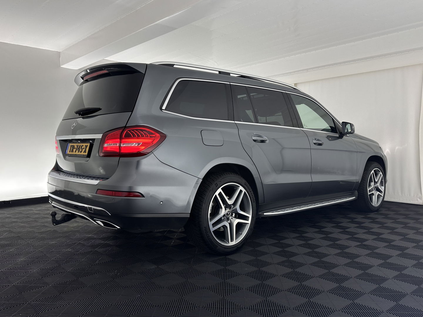 Mercedes-Benz GLS 350 d 4MATIC *PANO | LUXURY-LEATHER | FULL-LED | DISTRONIC | BLIND-SPOT | MEMORY-PACK | HARMAN/KARDON | TOP-VIEW | KEYLESS | SHIFT-PADDLES | PRIVACY-GLASS | TOWBAR | 19''ALU*