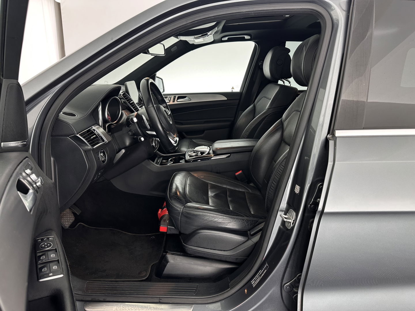 Mercedes-Benz GLS 350 d 4MATIC *PANO | LUXURY-LEATHER | FULL-LED | DISTRONIC | BLIND-SPOT | MEMORY-PACK | HARMAN/KARDON | TOP-VIEW | KEYLESS | SHIFT-PADDLES | PRIVACY-GLASS | TOWBAR | 19''ALU*