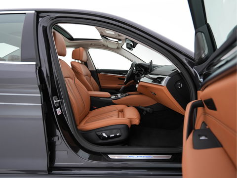 Alpina BMW ALPINA D5 S "Limousine nr.121" ALLRAD Aut. *PANO | LEATHER | HARMAN/KARDON | FULL-LED | ADAPTIVE-CRUISE | MEMORY-PACK | DIGI-COCKPIT | CAMERA | NAVI-FULLMAP | HEATED-COMFORTSEATS | AMBIENTLIGHT | SHIFTPADDLES |  TOWBAR | DAB | ..