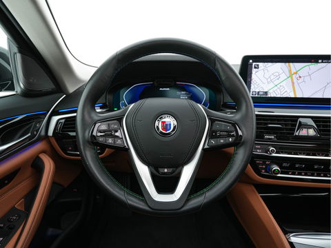 Alpina BMW ALPINA D5 S "Limousine nr.121" ALLRAD Aut. *PANO | LEATHER | HARMAN/KARDON | FULL-LED | ADAPTIVE-CRUISE | MEMORY-PACK | DIGI-COCKPIT | CAMERA | NAVI-FULLMAP | HEATED-COMFORTSEATS | AMBIENTLIGHT | SHIFTPADDLES |  TOWBAR | DAB | ..