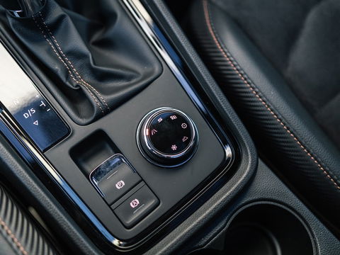 CUPRA Ateca 2.0 TSI 4DRIVE PANO BREMBO BEATS TREKHAAK KEYLESS