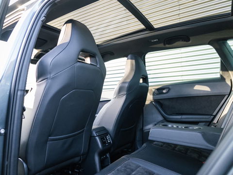 CUPRA Ateca 2.0 TSI 4DRIVE PANO BREMBO BEATS TREKHAAK KEYLESS