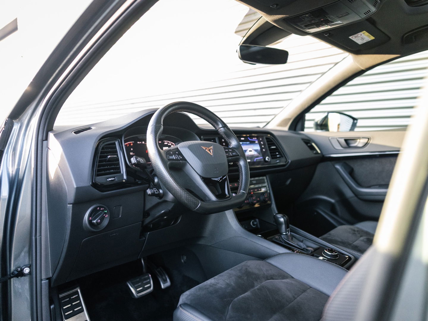 CUPRA Ateca 2.0 TSI 4DRIVE PANO BREMBO BEATS TREKHAAK KEYLESS