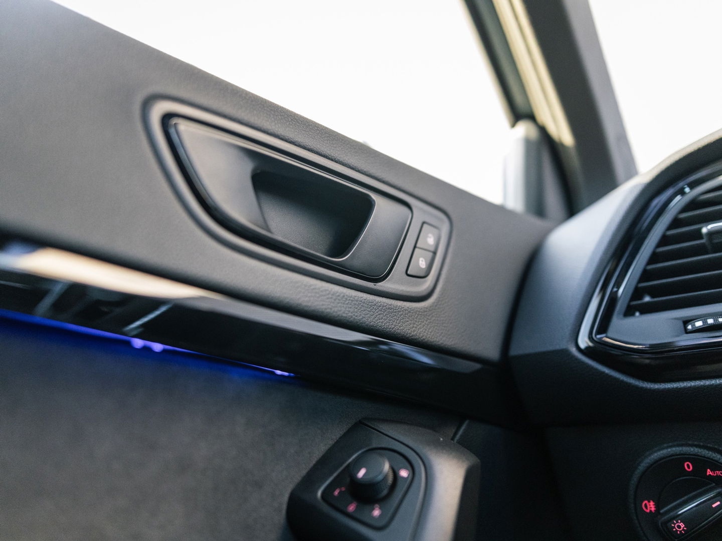 CUPRA Ateca 2.0 TSI 4DRIVE PANO BREMBO BEATS TREKHAAK KEYLESS