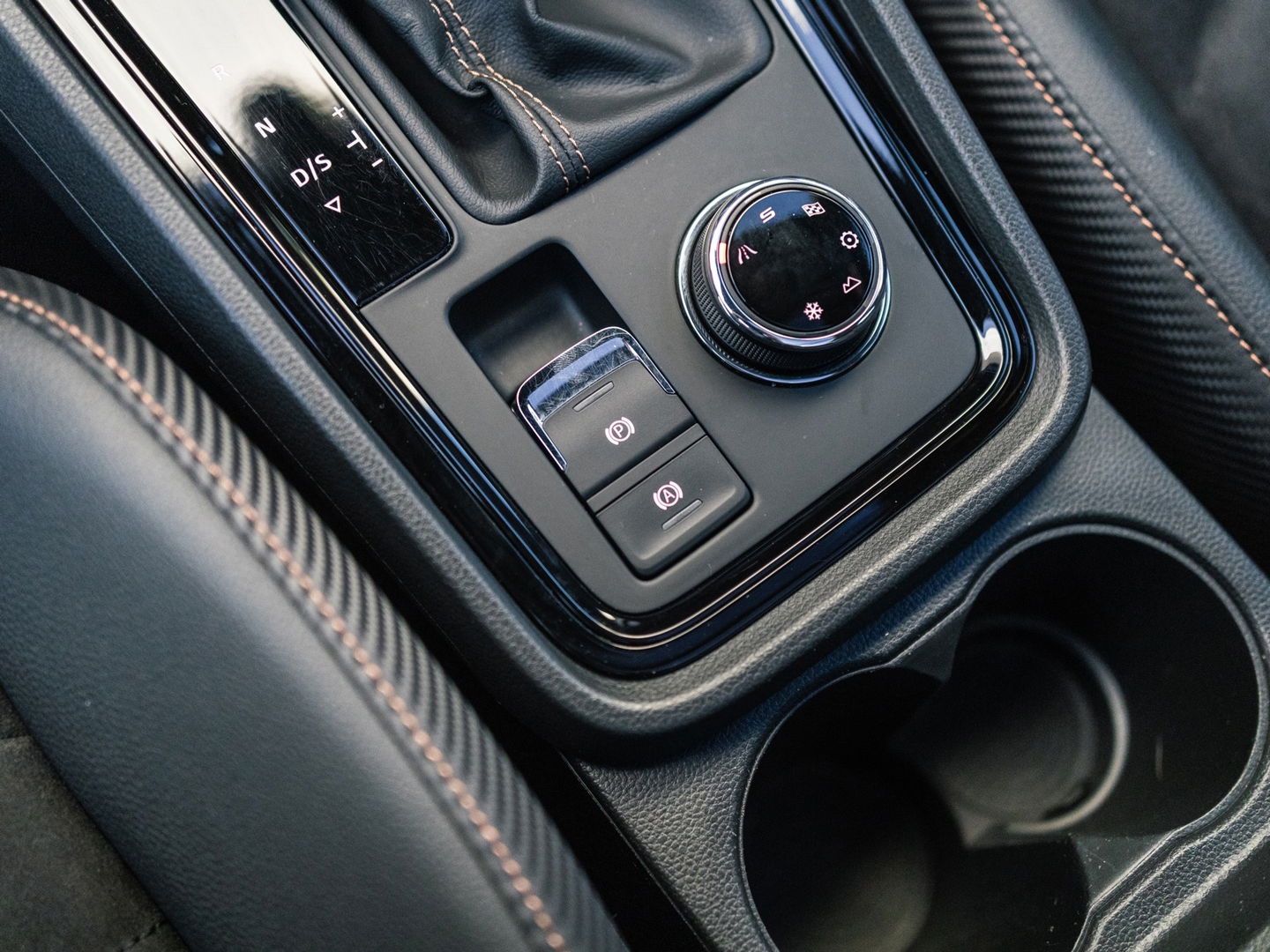 CUPRA Ateca 2.0 TSI 4DRIVE PANO BREMBO BEATS TREKHAAK KEYLESS