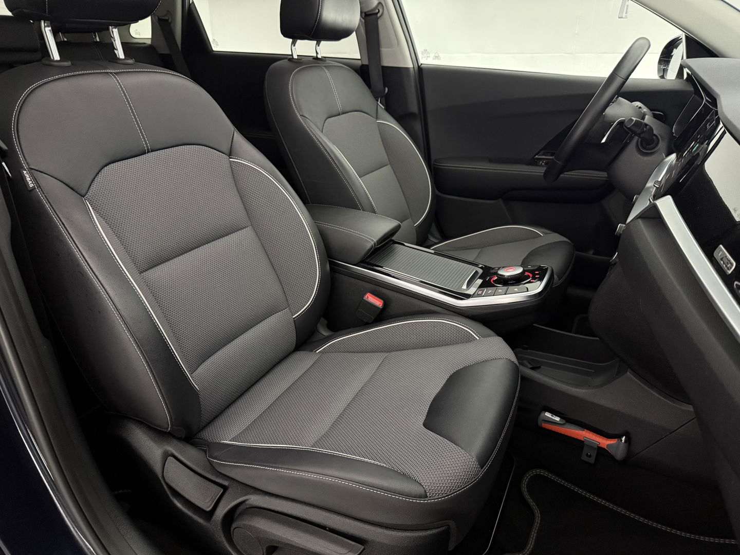 Kia Niro EV DynamicPlusLine 64 kWh | Snelladen | Pano | Camera | Adap. Cruise | Carplay | Stoel/Stuur verw. | Virtual