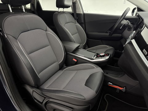 Kia Niro EV DynamicPlusLine 64 kWh | Snelladen | Pano | Camera | Adap. Cruise | Carplay | Stoel/Stuur verw. | Virtual