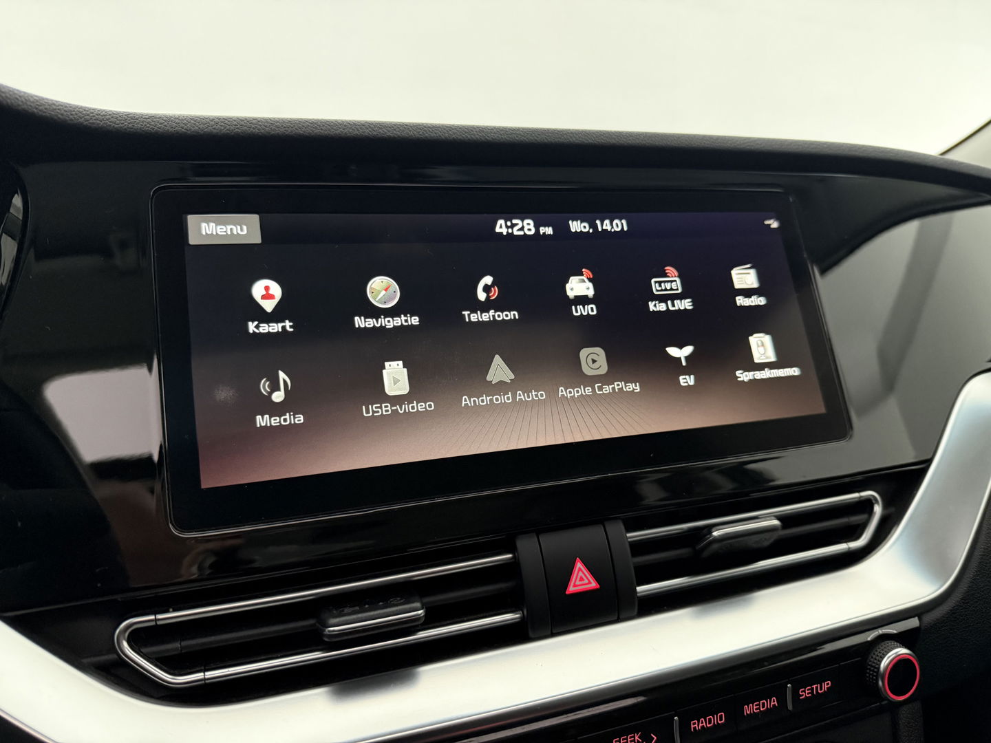 Kia Niro EV DynamicPlusLine 64 kWh | Snelladen | Pano | Camera | Adap. Cruise | Carplay | Stoel/Stuur verw. | Virtual