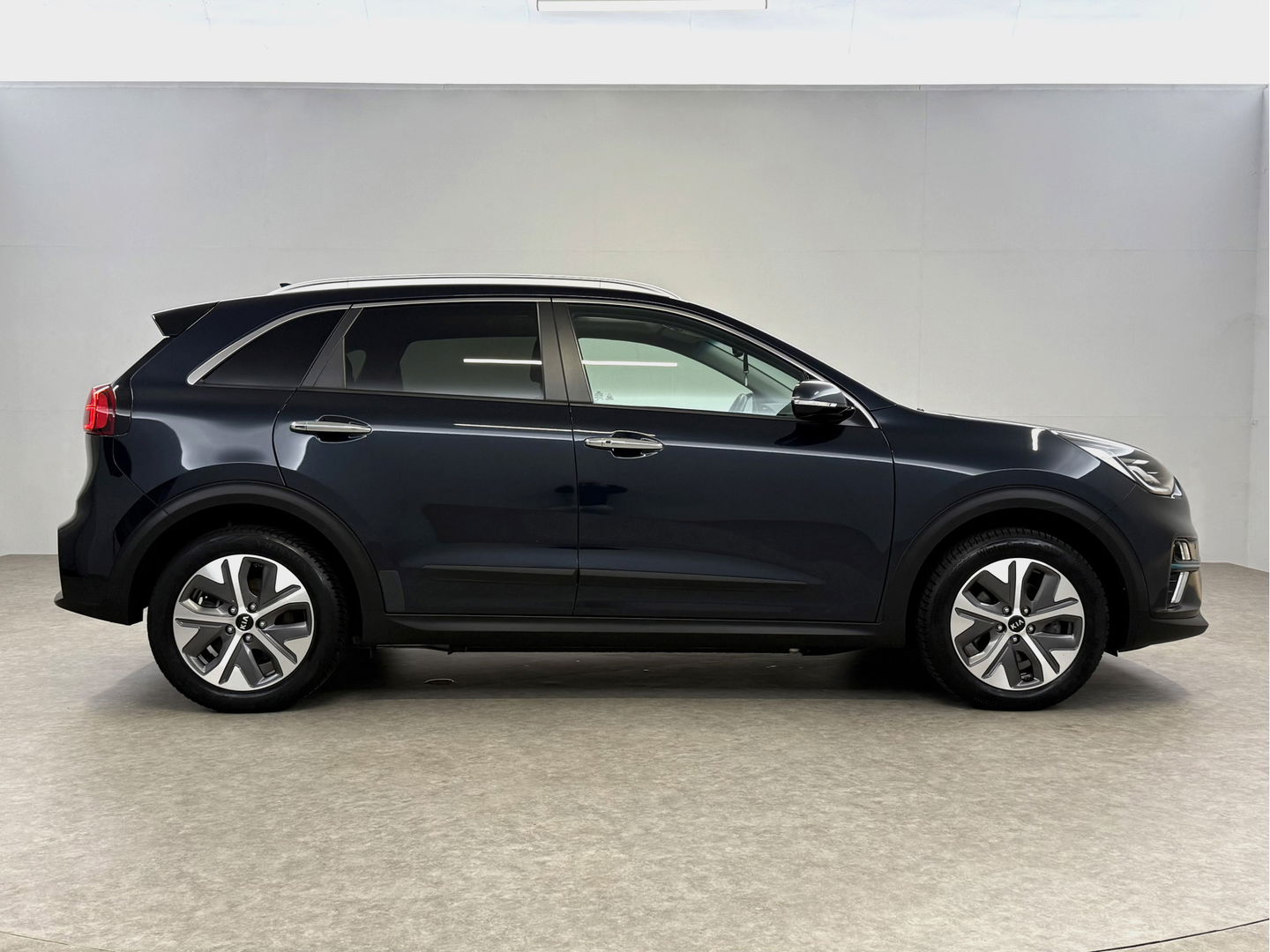 Kia Niro EV DynamicPlusLine 64 kWh | Snelladen | Pano | Camera | Adap. Cruise | Carplay | Stoel/Stuur verw. | Virtual