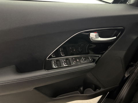 Kia Niro EV DynamicPlusLine 64 kWh | Snelladen | Pano | Camera | Adap. Cruise | Carplay | Stoel/Stuur verw. | Virtual