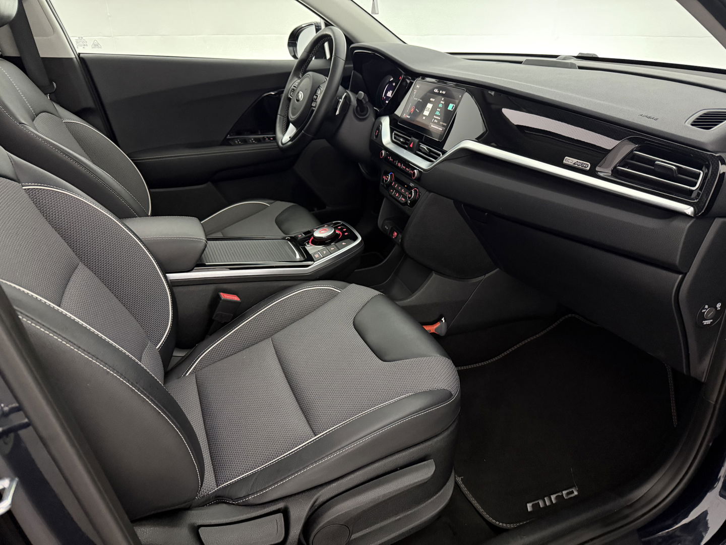 Kia Niro EV DynamicPlusLine 64 kWh | Snelladen | Pano | Camera | Adap. Cruise | Carplay | Stoel/Stuur verw. | Virtual