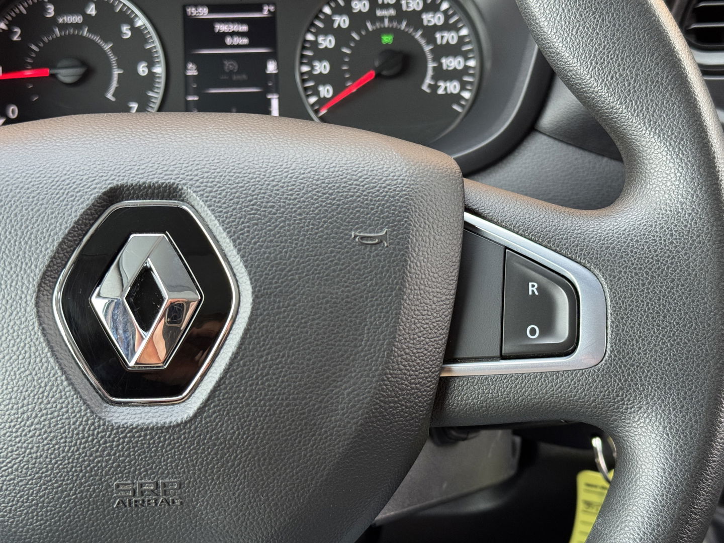 Renault Master T35 2.3 dCi 145 L4H2 EL Energy Comfort | Ex. BTW | Parkeersensoren | Bluetooth | Cruise Control | Airconditioning | USB |