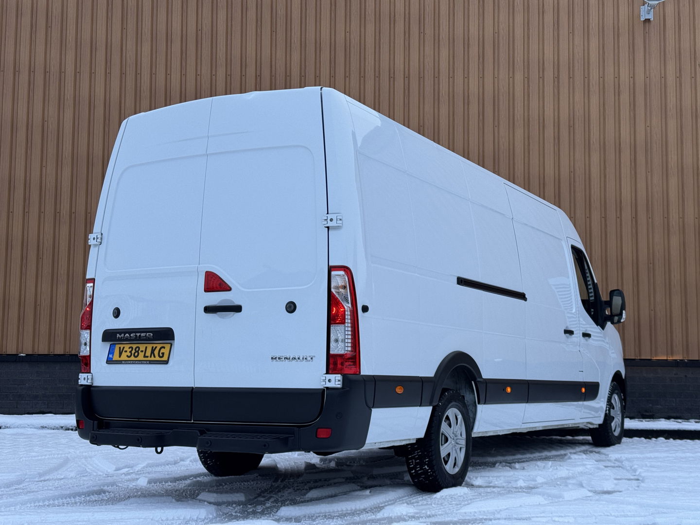 Renault Master T35 2.3 dCi 145 L4H2 EL Energy Comfort | Ex. BTW | Parkeersensoren | Bluetooth | Cruise Control | Airconditioning | USB |