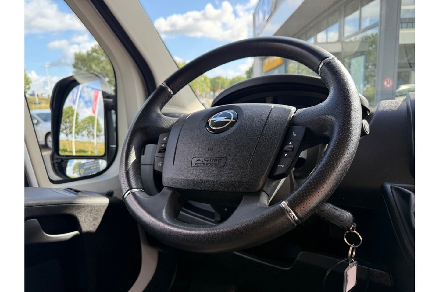 Opel Movano 2.2D L3H3 140PK 3.5T AIRCO NAVI PDC-CAMERA.