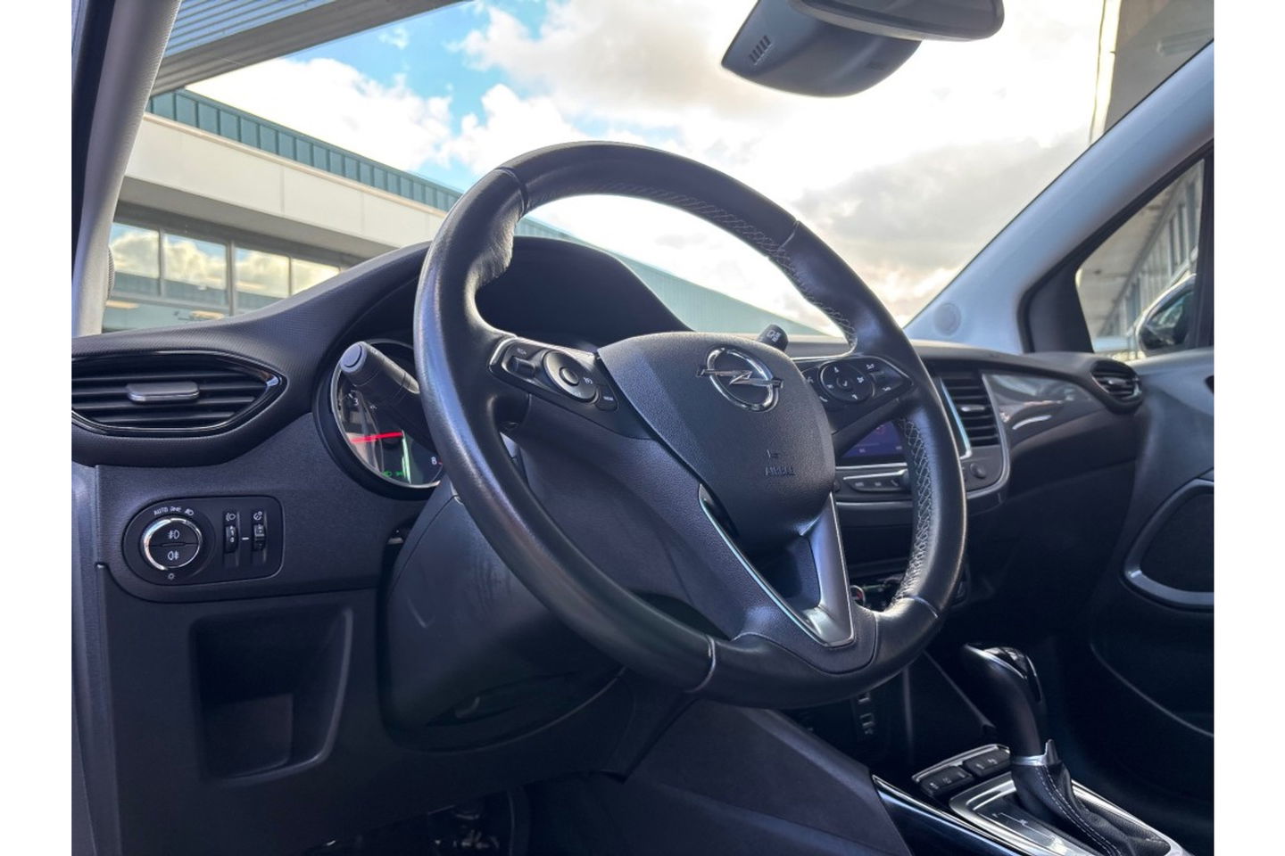 Opel Crossland 1.2 TURBO LEVEL 3 AUTOMAAT AIRCO NAVI PDC-CAMERA.