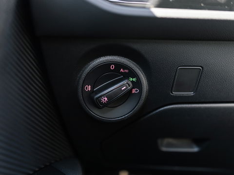 SEAT Leon ST 2.0 TSI 4DRIVE CUPRA R BLACKNESS GREY CARBON