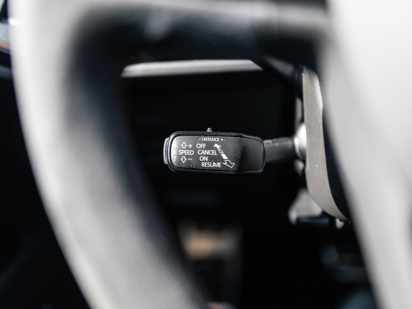 SEAT Leon ST 2.0 TSI 4DRIVE CUPRA R BLACKNESS GREY CARBON